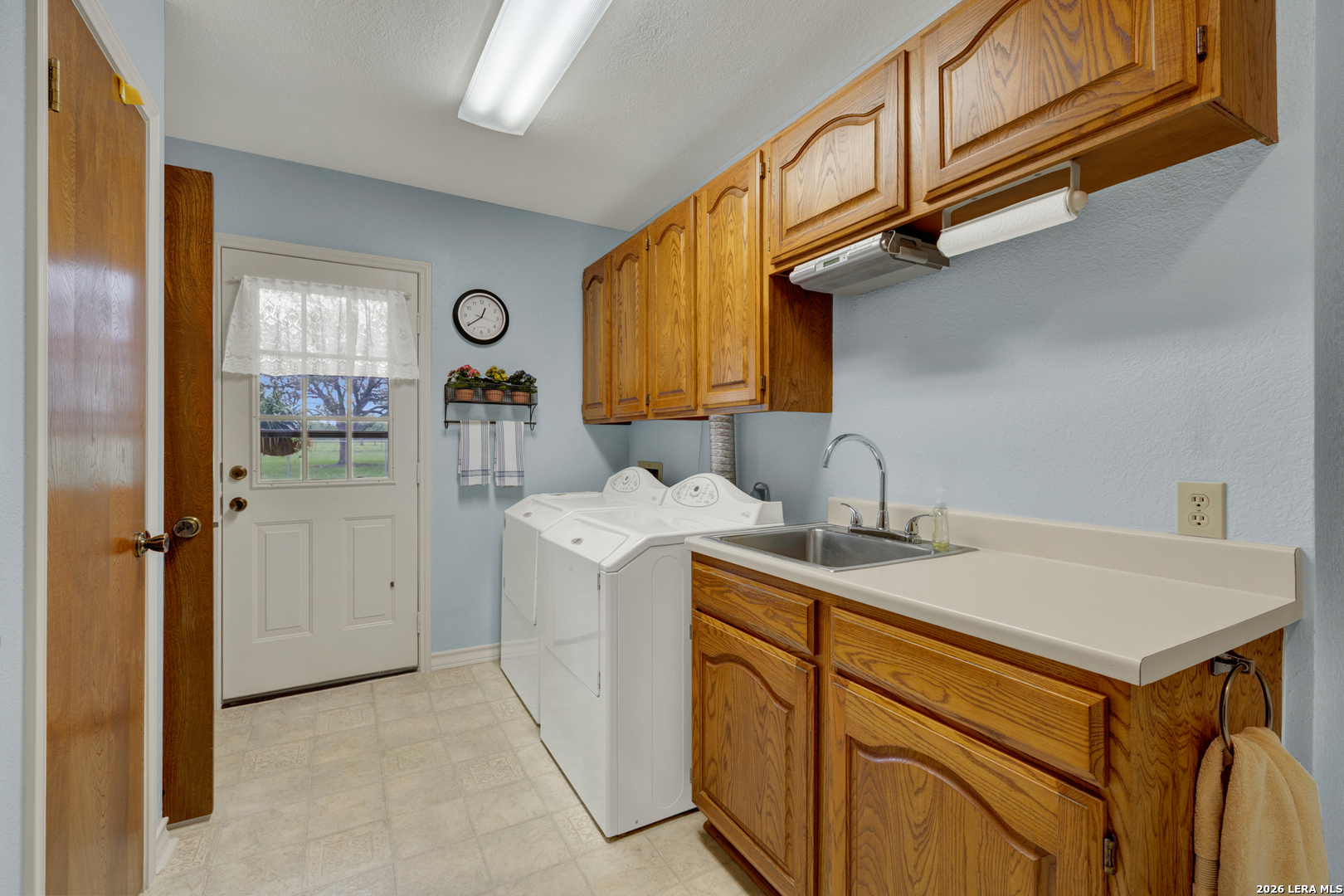 12737 Woman Hollering Road Schertz, TX 78154 - Photo 42 of 73