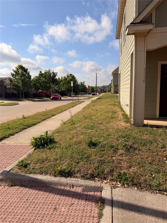 5516 Del Rey Drive Denton, TX 76208 - Photo 2 of 16 a view of a backyard