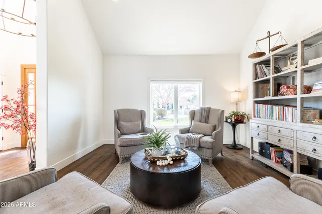 $1,800,000 | 2784 East VÃa De Palmas, Gilbert, AZ 85298