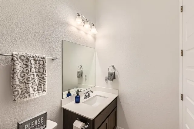 $2,750 | 1332 Modoc Way, Kyle, TX 78640