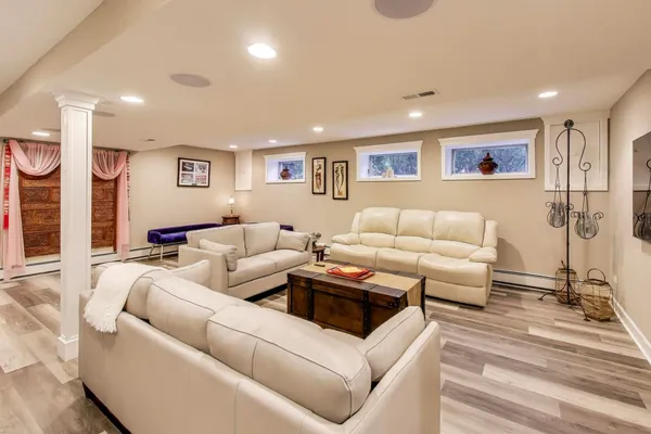 $949,999 | 11515 Burr Oak Lane, Burr Ridge, IL 60527