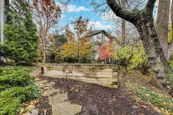 $949,999 | 11515 Burr Oak Lane, Burr Ridge, IL 60527