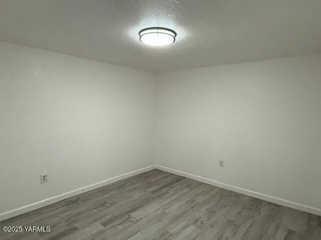 $294,000 | 1402 Swan Avenue, Yakima, WA 98902