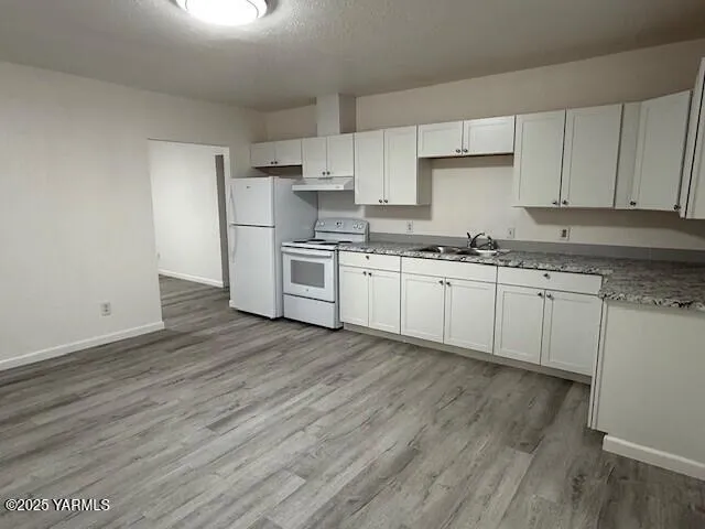 $294,000 | 1402 Swan Avenue, Yakima, WA 98902