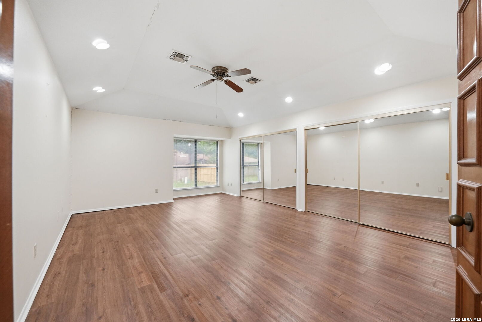 6310 Spindrift Windcrest, TX 78239 - Photo 11 of 26