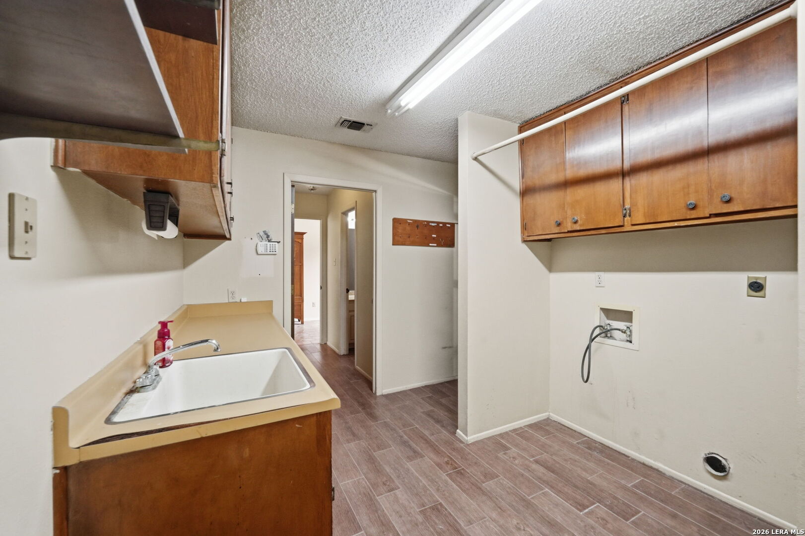 6310 Spindrift Windcrest, TX 78239 - Photo 19 of 26