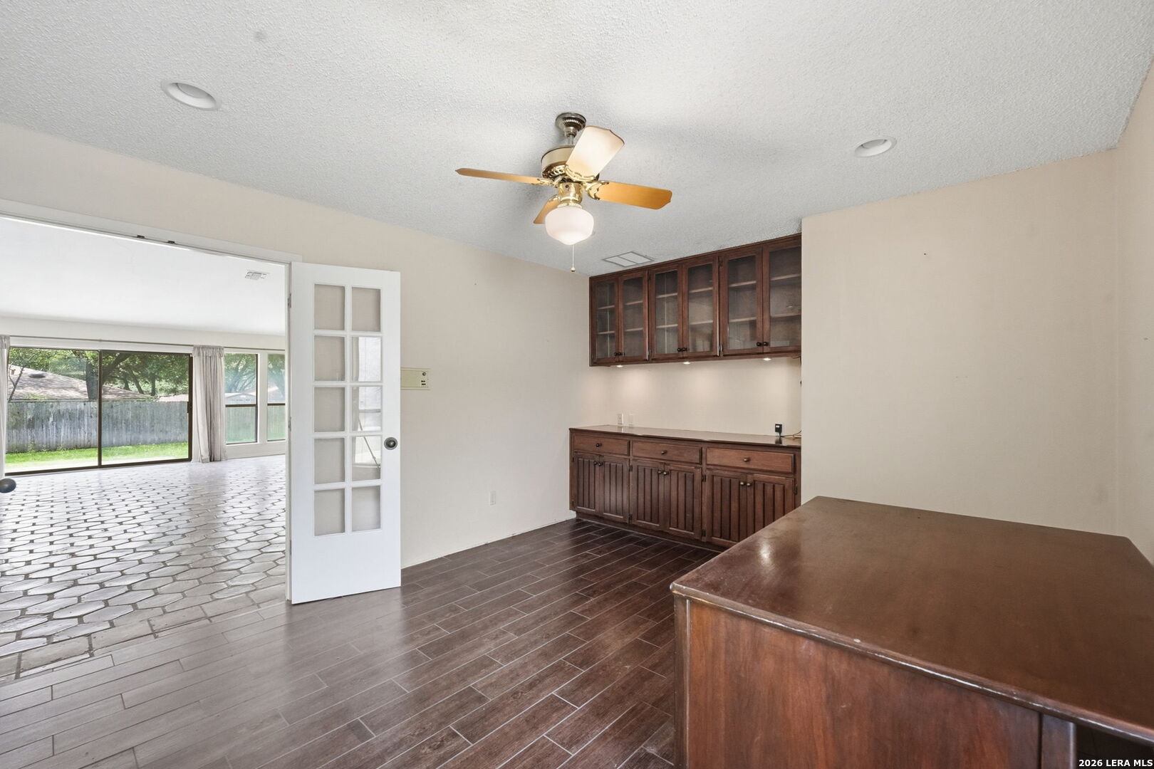 6310 Spindrift Windcrest, TX 78239 - Photo 9 of 26