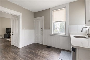 357 K Street, Unit 1 Boston, MA 02127 - Photo 5 of 11
