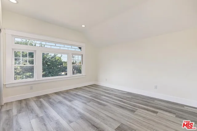 $3,295 | 1054 Maine Avenue, Long Beach, CA 90813