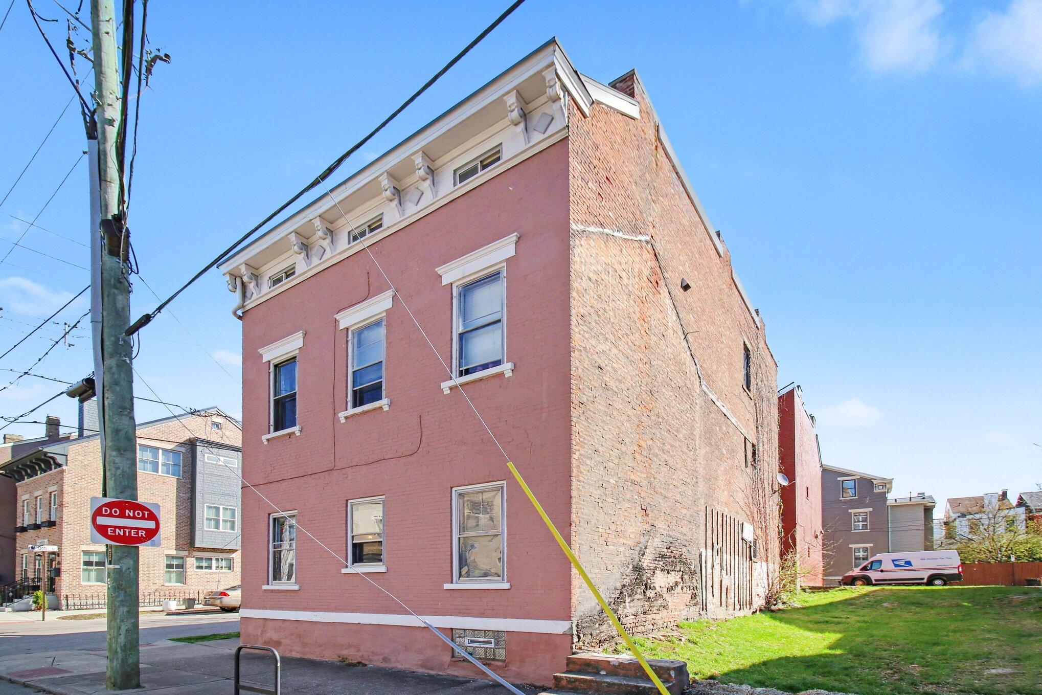 802 Philadelphia Street Covington, KY 41011 - Photo 2 of 30