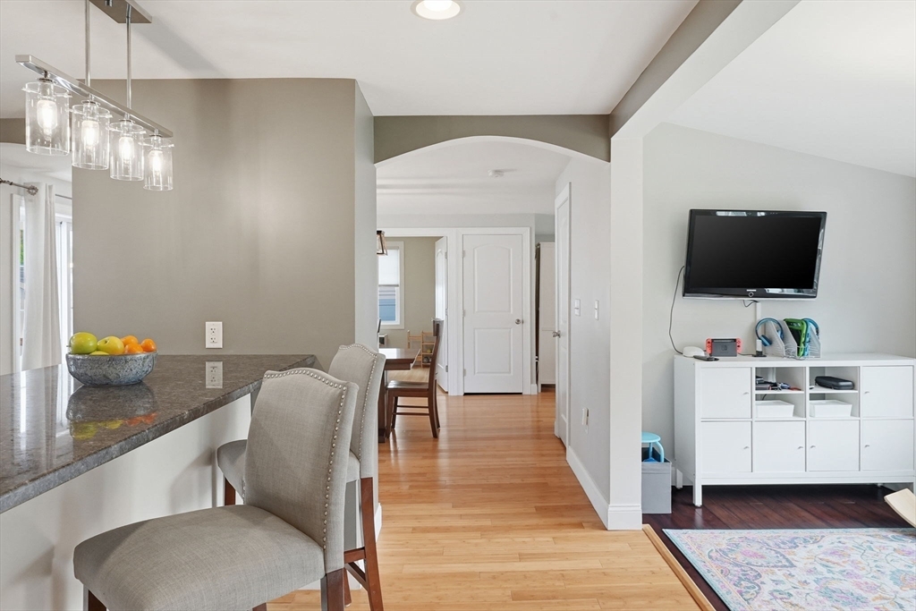 31 Walnut Street Dedham, MA 02026 - Photo 18 of 34