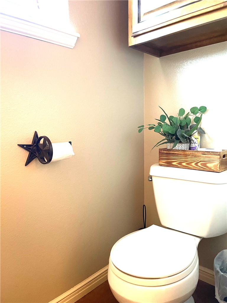 5937 Hidden Valley Loop Sandia, TX 78383 - Photo 23 of 28 Guest suite bathroom