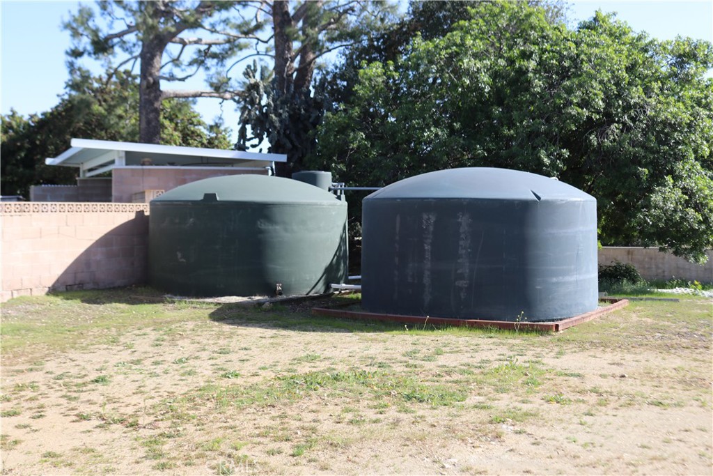 33975 Wright Road Wildomar, CA 92595 - Photo 22 of 70 wells