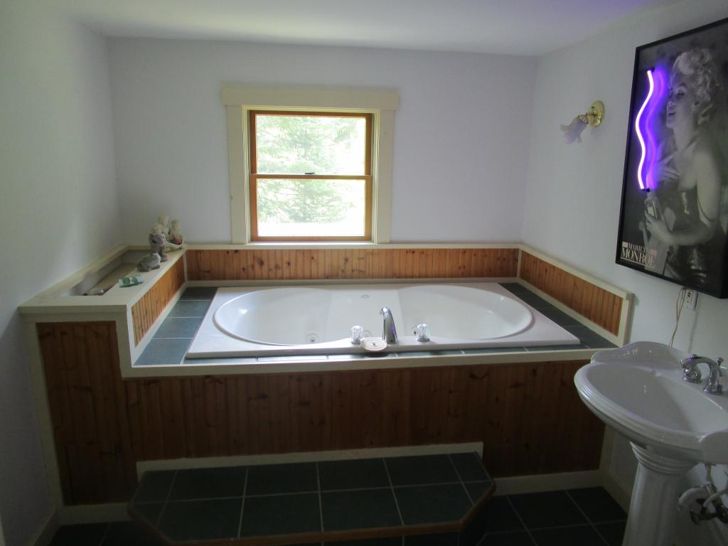 2307 The Bend Road Greensboro, VT 05841 - Photo 14 of 24 Gallery Image 14