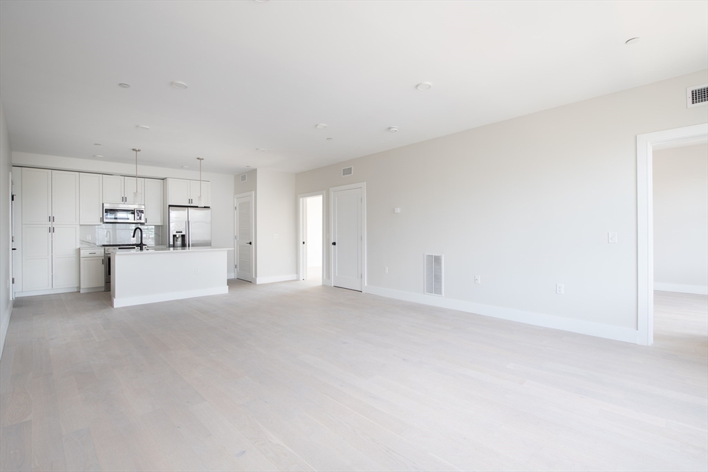 425 Border Street, Unit 501 Boston, MA 02128 - Photo 4 of 13