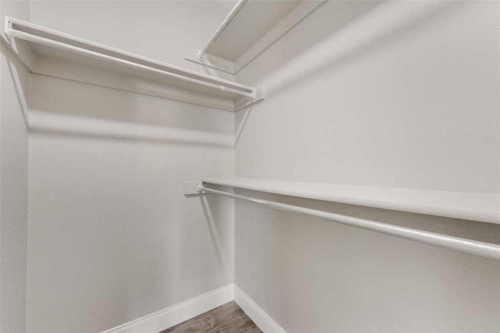 18333 Roehampton Drive, Unit 1037 Dallas, TX 75252 - Photo 11 of 20 Nice Sized Walk In Closet!