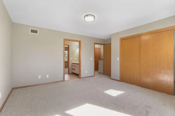 $279,300 | 3207 Randolph Road, Janesville, WI 53546