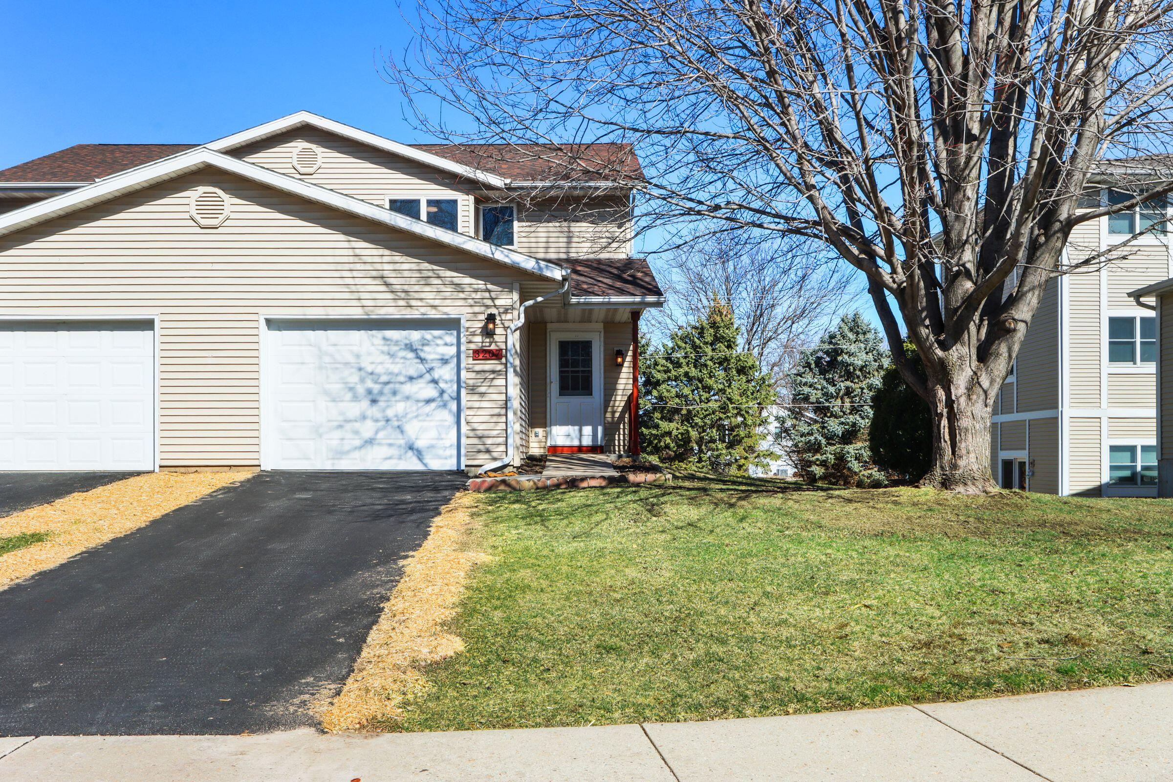 3207 Randolph Road Janesville, WI 53546 - Photo 2 of 29 IMG_5636