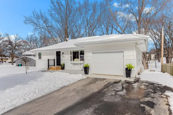 $400,000 | 6506 Annapolis Lane North, Maple Grove, MN 55311