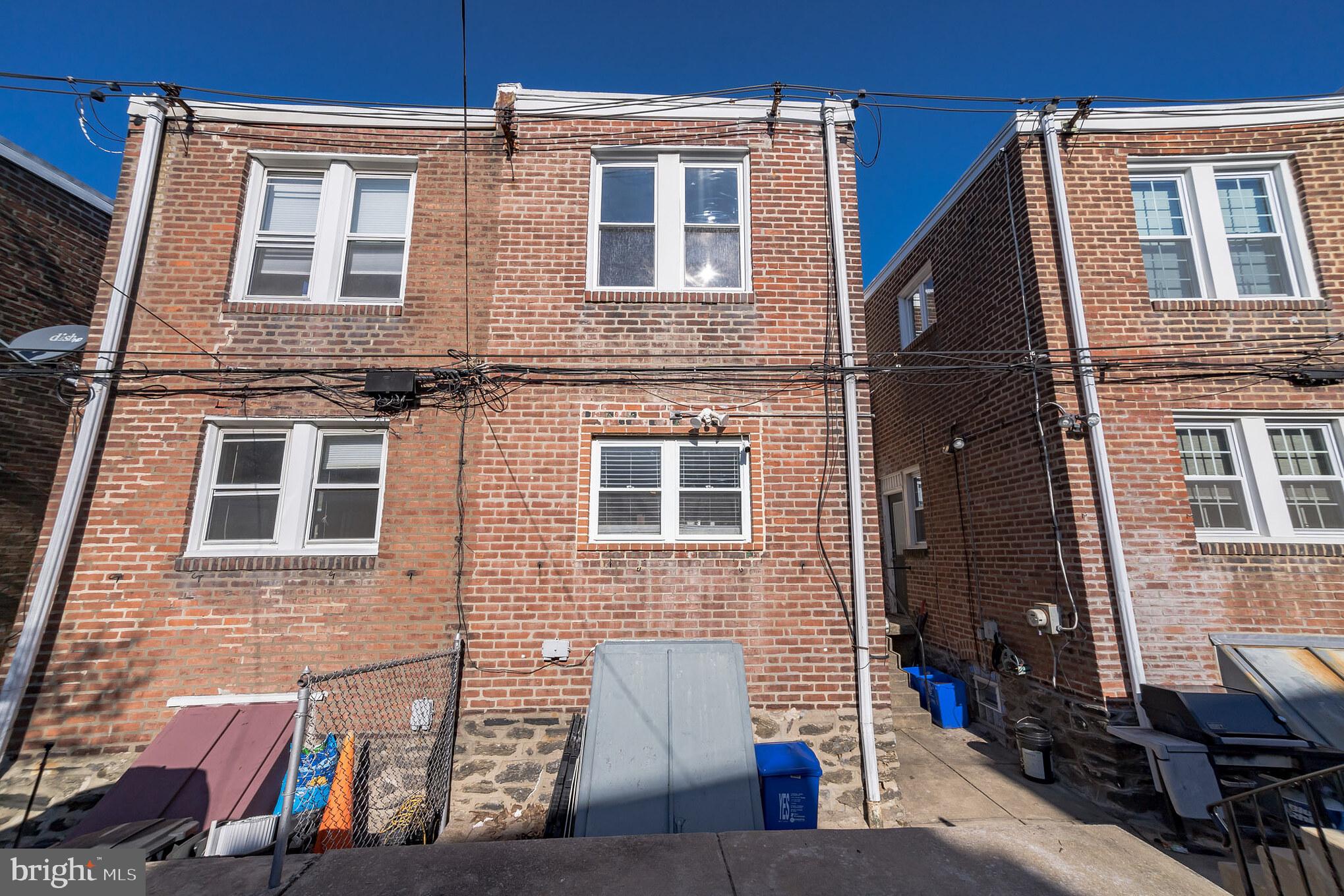 657 Gerhard Street Philadelphia, PA 19128 - Photo 36 of 36 Exterior of home with parking