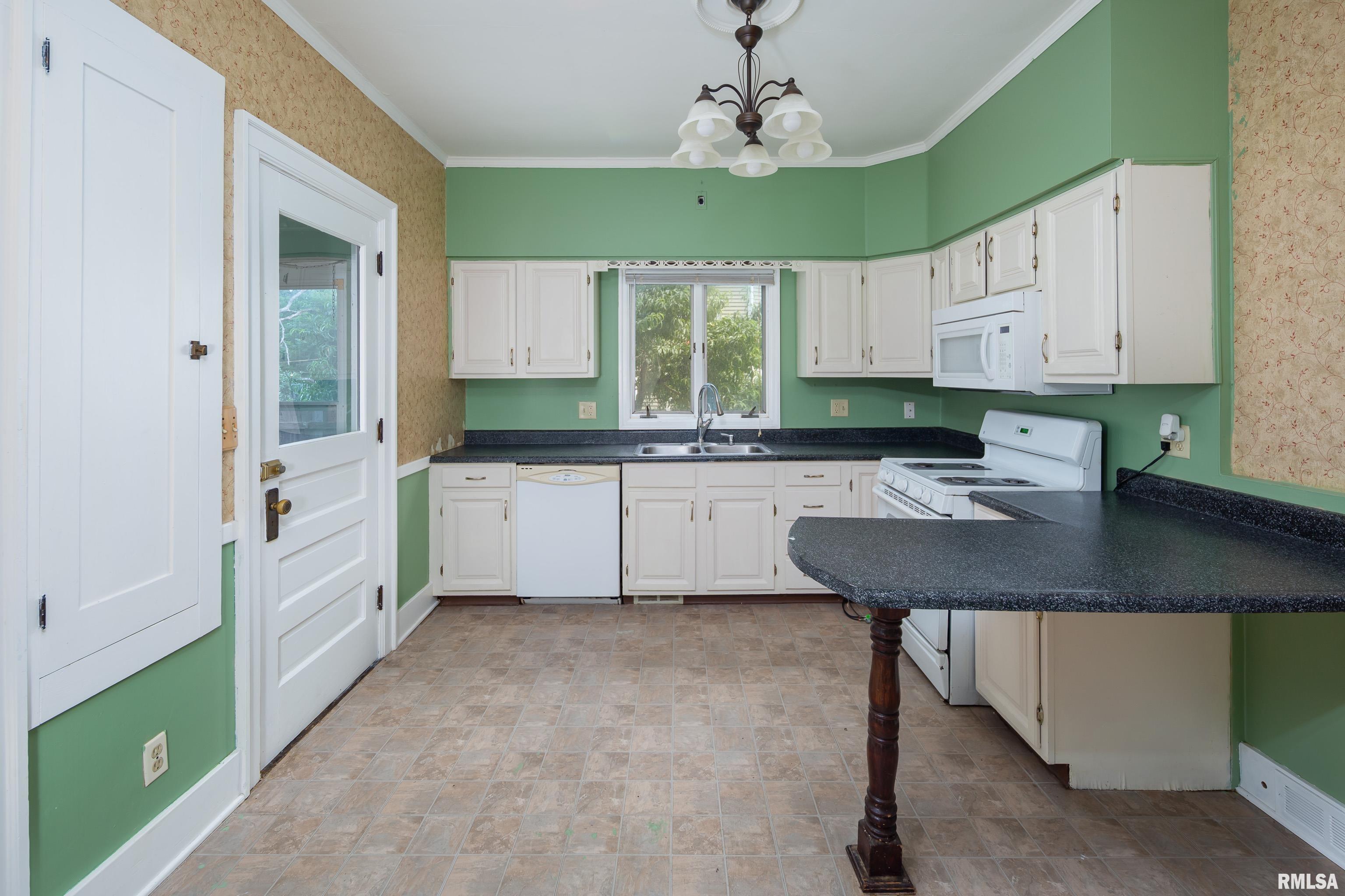 711 3rd Street Moline, IL 61265 - Photo 16 of 32 Gallery Image 16