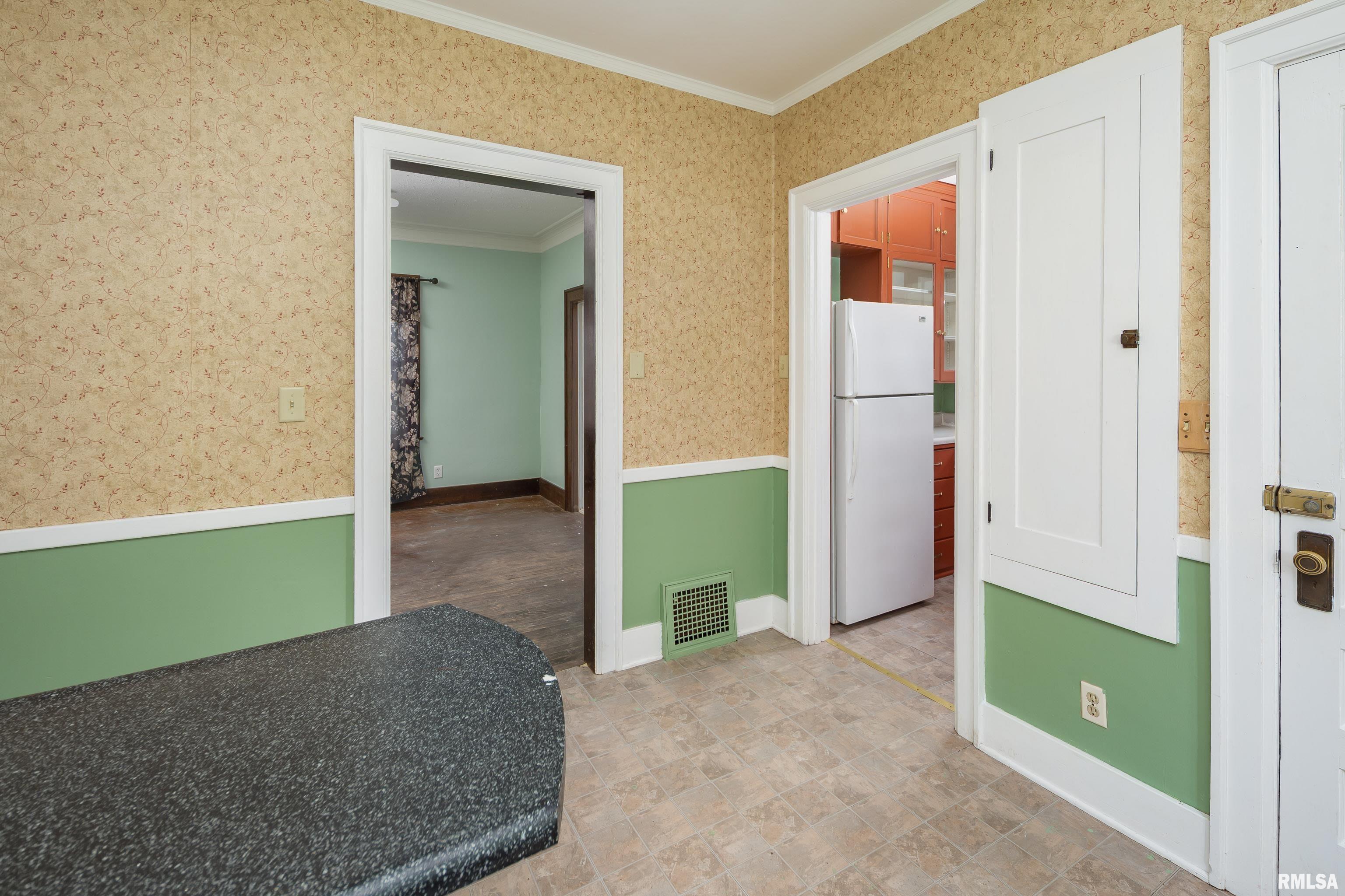 711 3rd Street Moline, IL 61265 - Photo 17 of 32 Gallery Image 17