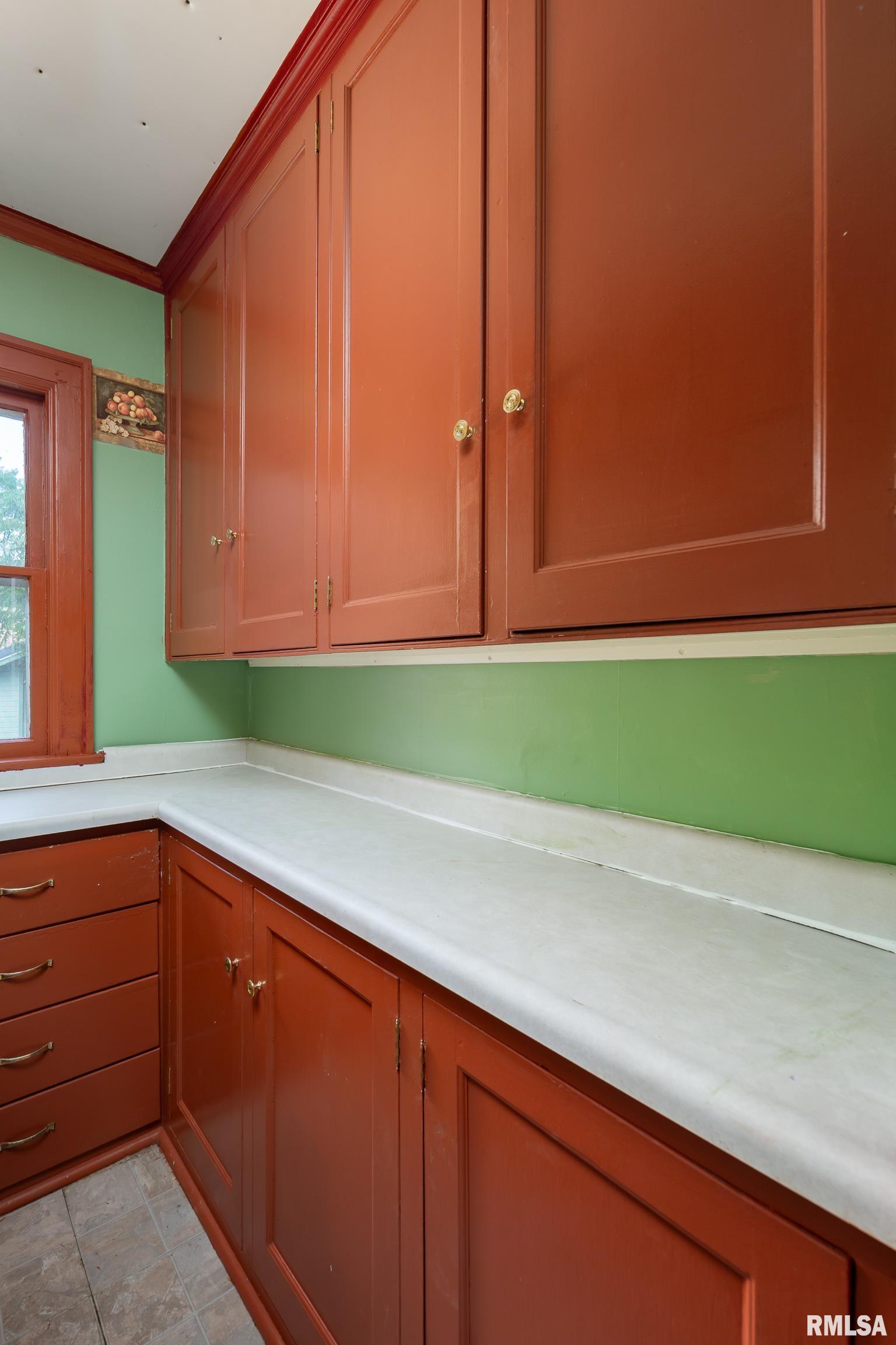 711 3rd Street Moline, IL 61265 - Photo 18 of 32 Gallery Image 18