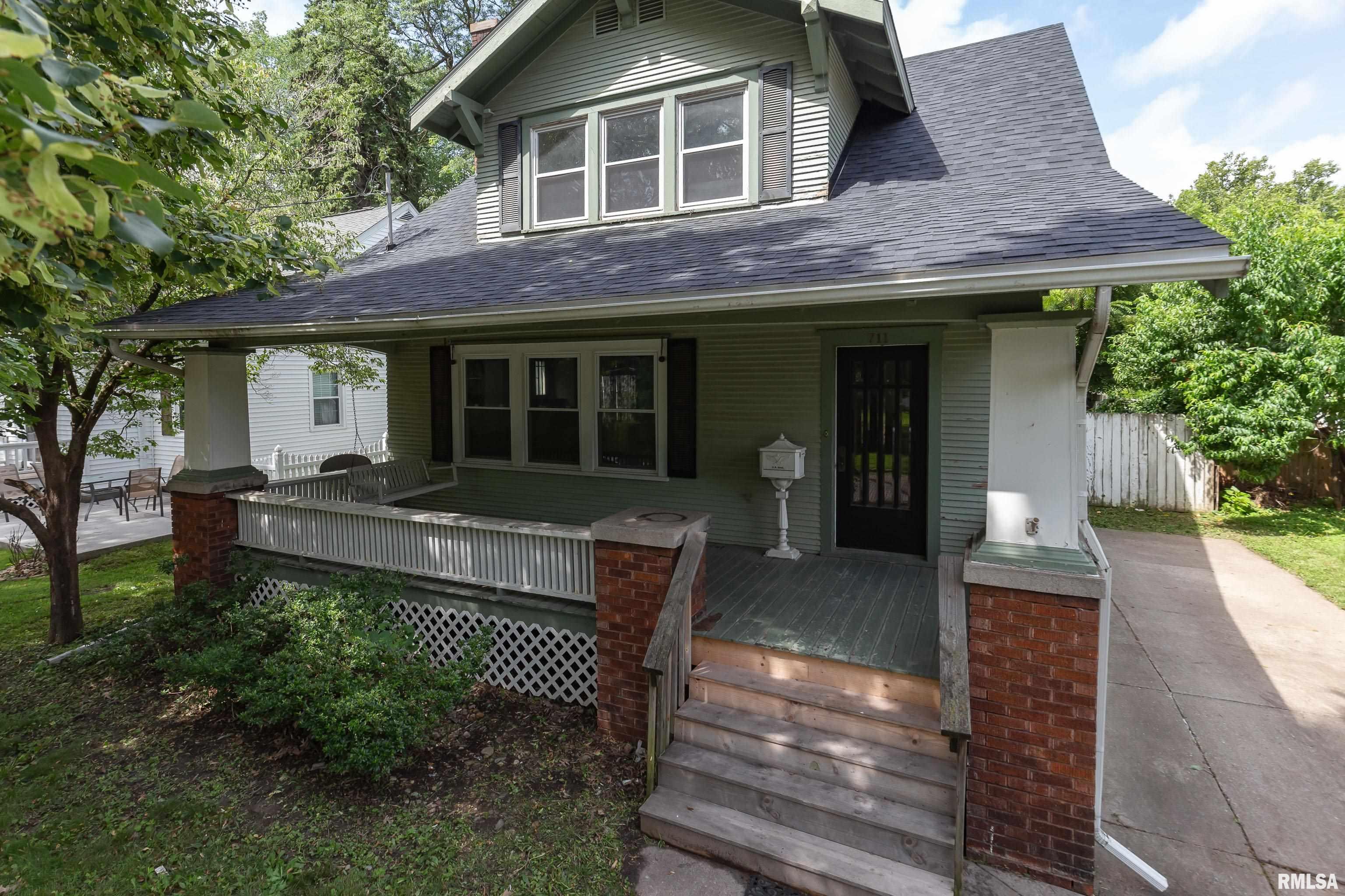 711 3rd Street Moline, IL 61265 - Photo 2 of 32 Gallery Image 2