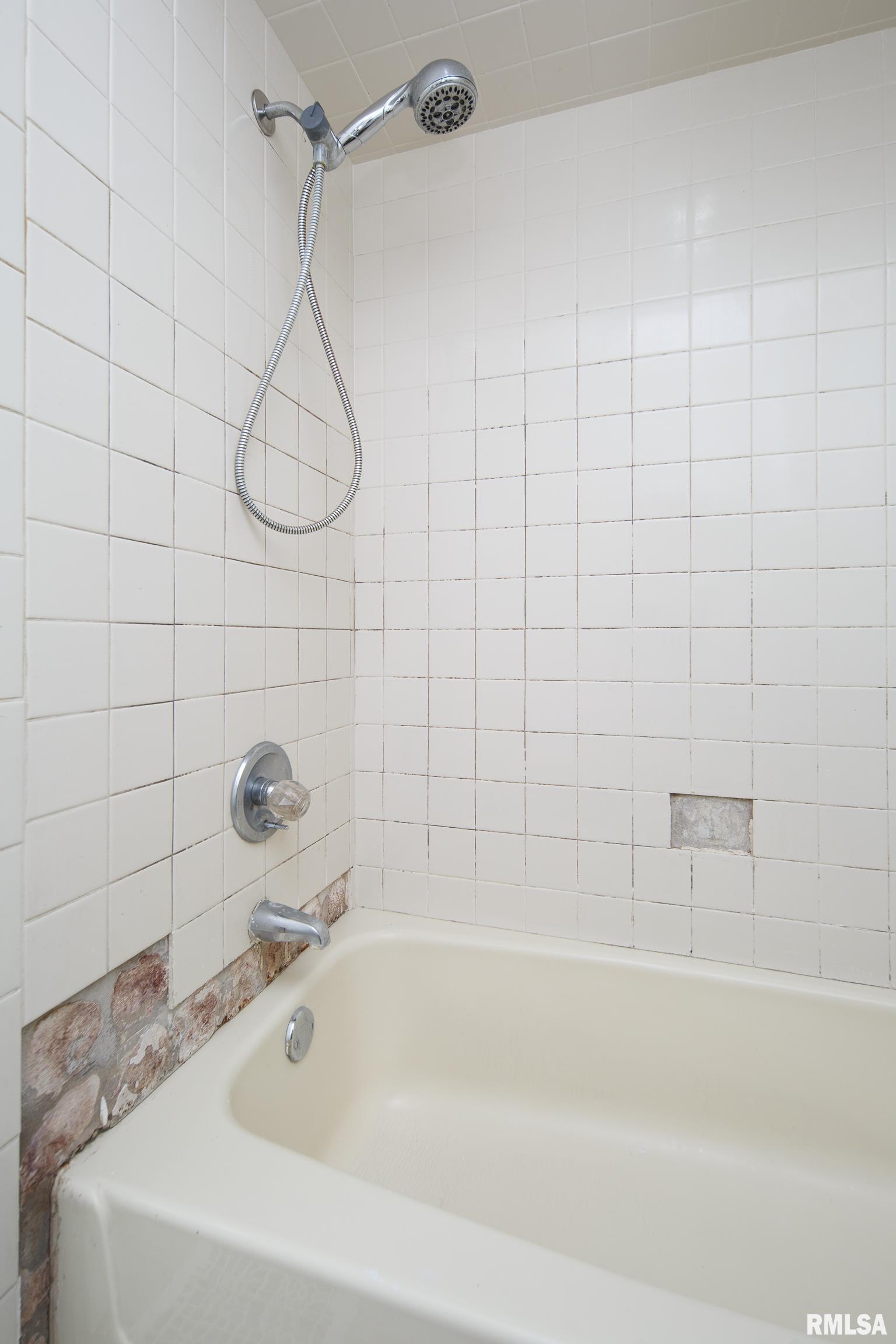 711 3rd Street Moline, IL 61265 - Photo 25 of 32 Gallery Image 25