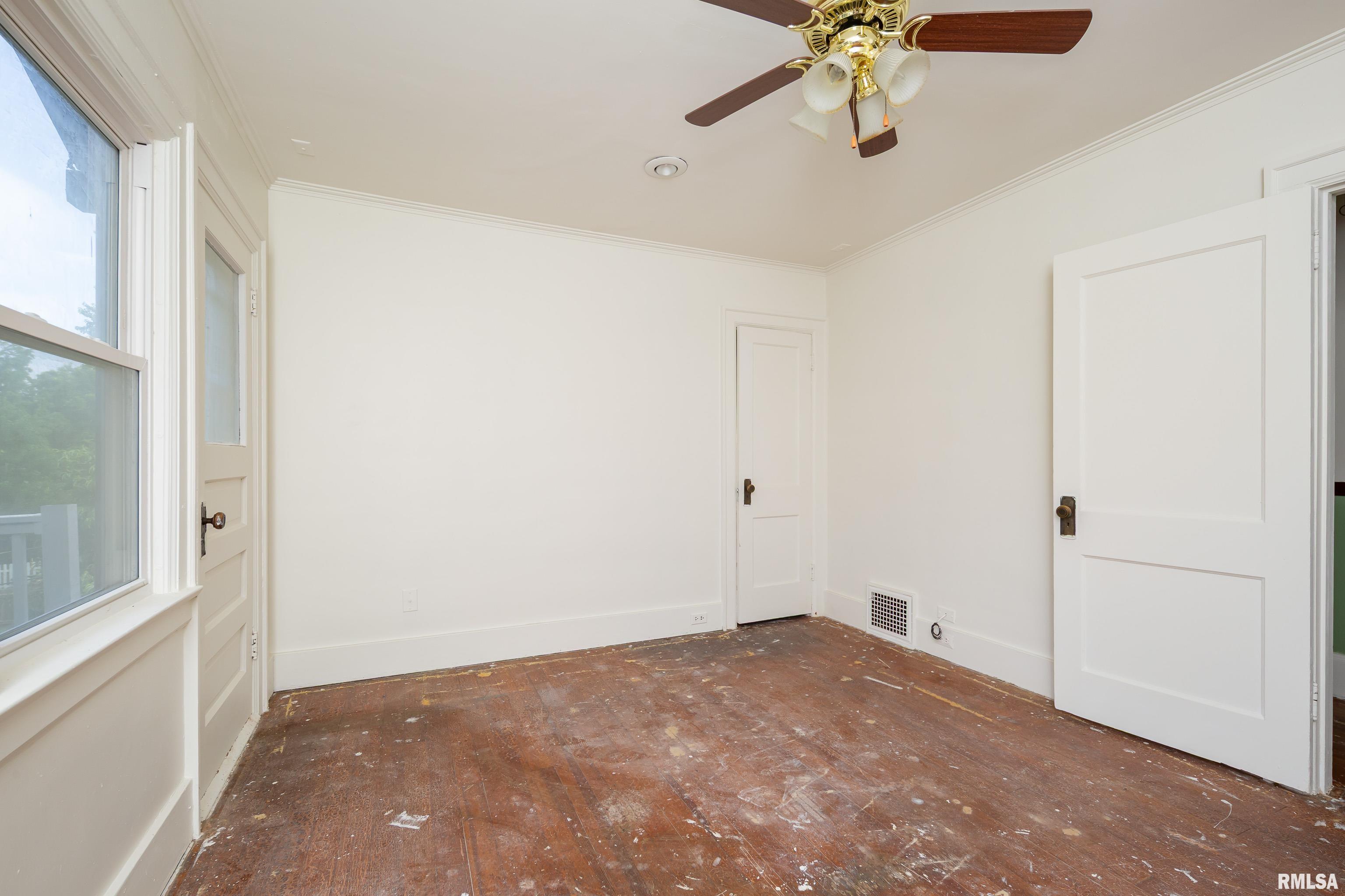 711 3rd Street Moline, IL 61265 - Photo 28 of 32 Gallery Image 28