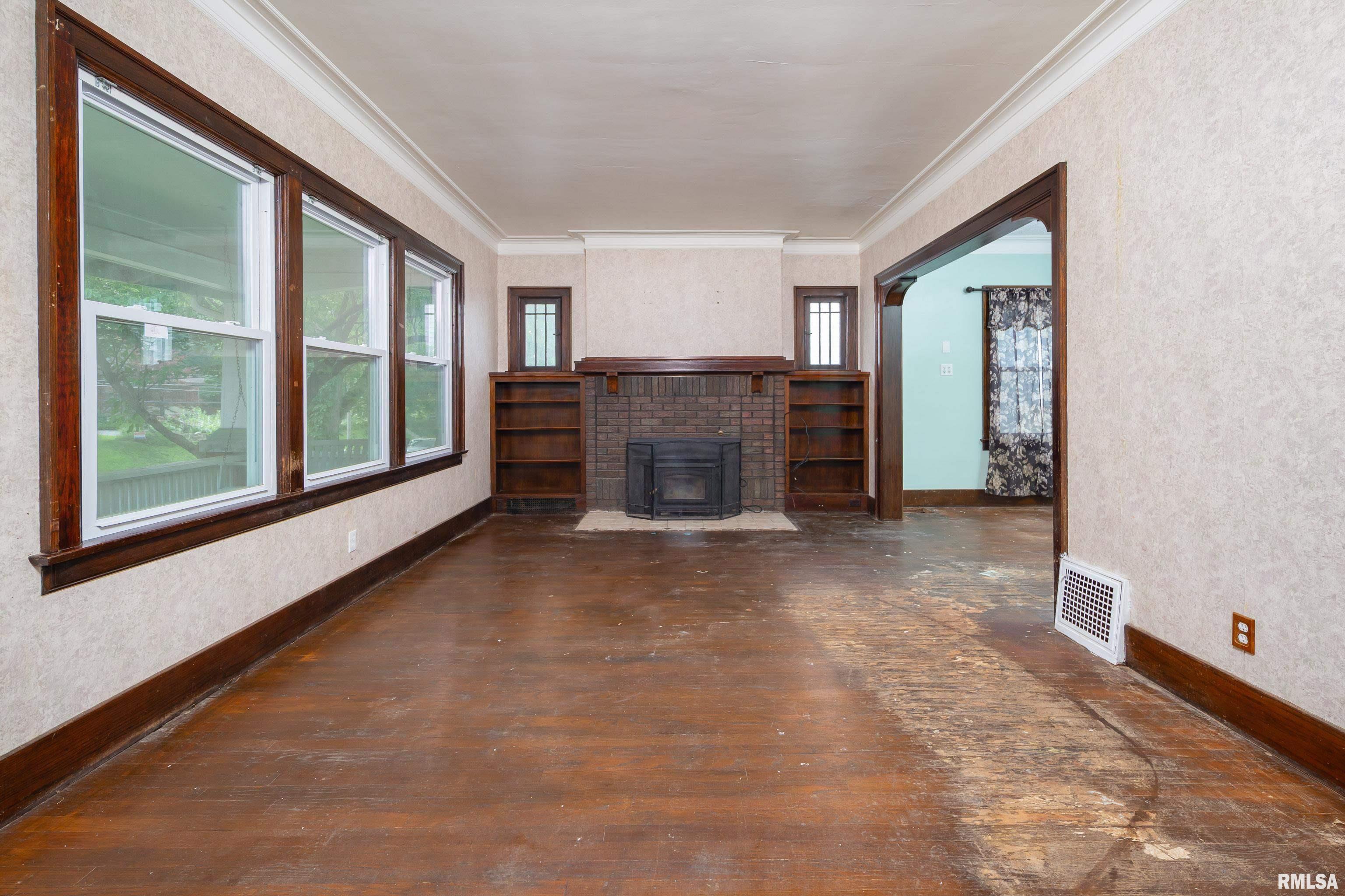 711 3rd Street Moline, IL 61265 - Photo 9 of 32 Gallery Image 9