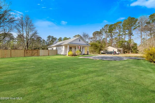 $300,000 | 1841 Penderlea Highway, Burgaw, NC 28425