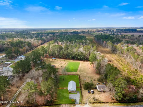 $300,000 | 1841 Penderlea Highway, Burgaw, NC 28425