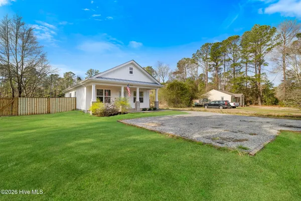 $300,000 | 1841 Penderlea Highway, Burgaw, NC 28425