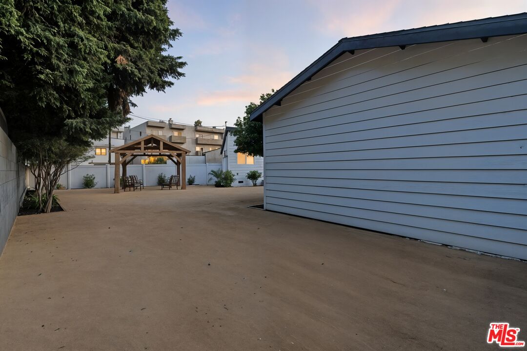 2560 Cotner Avenue Los Angeles, CA 90064 - Photo 13 of 20 a view of garage and yard