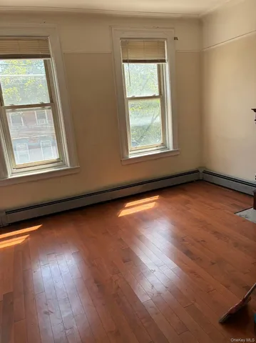 $3,250 | 107 Beadel Street, Unit 2 | East Williamsburg