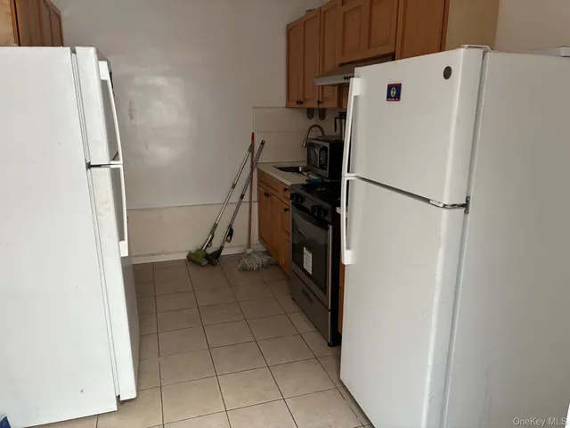 $3,250 | 107 Beadel Street, Unit 2 | East Williamsburg