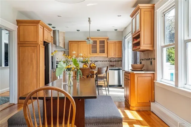 $4,000 | 11 Crescent Road, Unit 2, Middletown, RI 02842