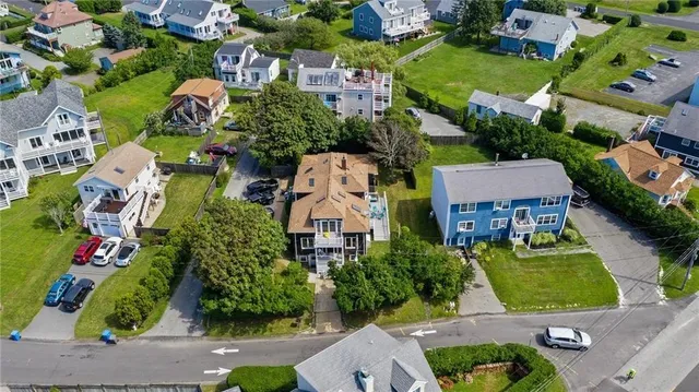 $4,000 | 11 Crescent Road, Unit 2, Middletown, RI 02842