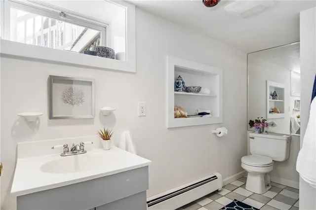 $4,000 | 11 Crescent Road, Unit 2, Middletown, RI 02842