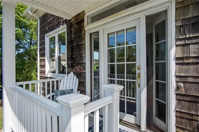 $4,000 | 11 Crescent Road, Unit 2, Middletown, RI 02842