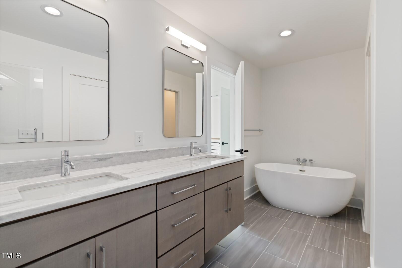 104 Farris Court Raleigh, NC 27610 - Photo 44 of 57 DSC01989 (Large)