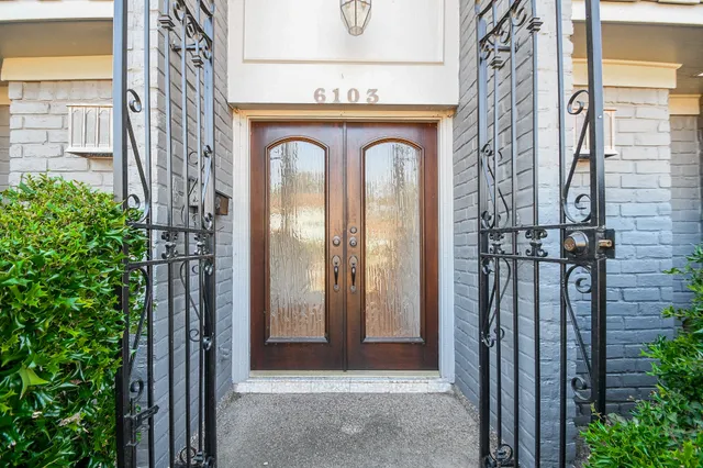 an entrance view of a building