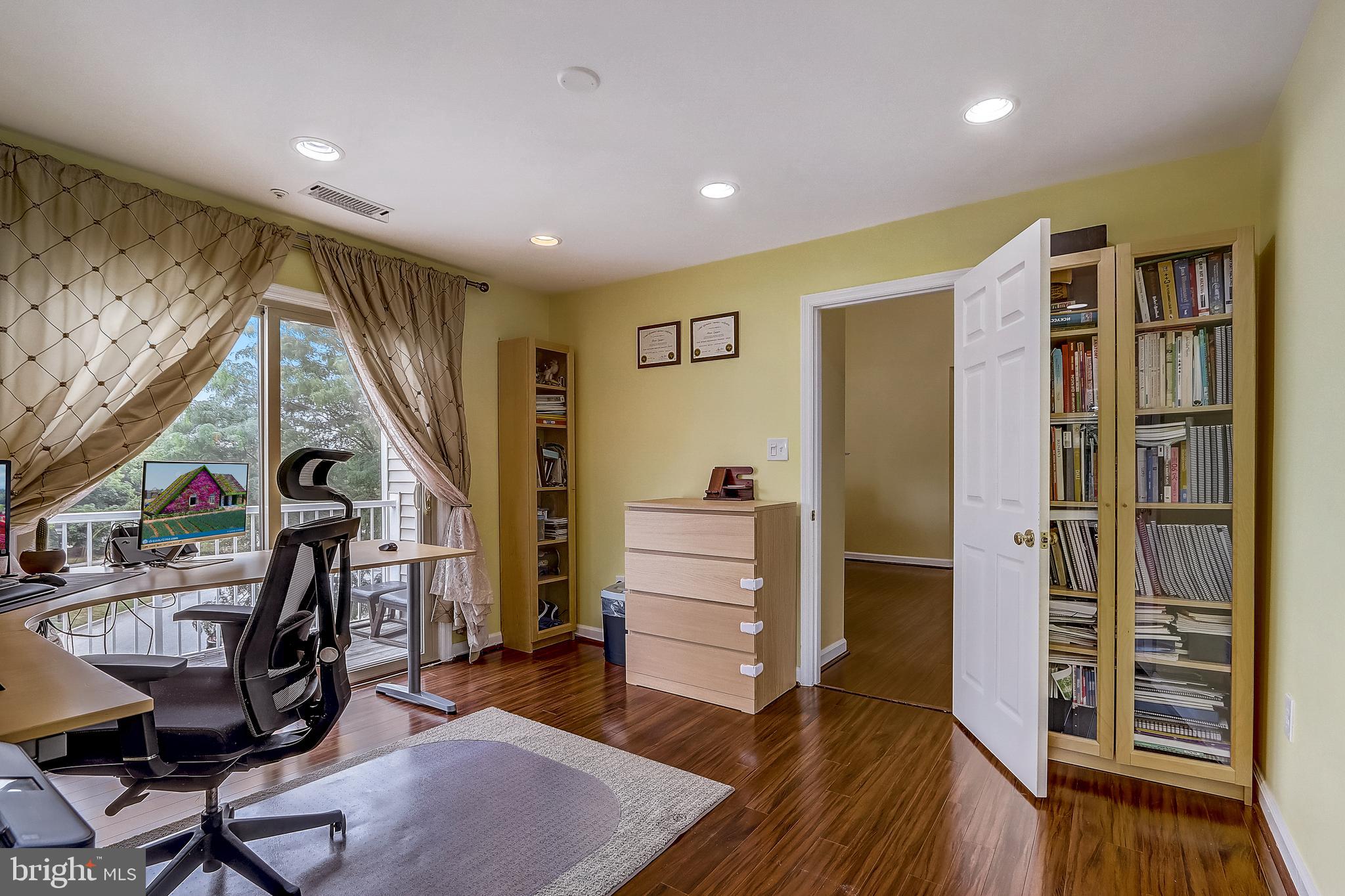 6832 Hayley Ridge Way, Unit B Baltimore, MD 21209 - Photo 14 of 31 Gallery Image 14