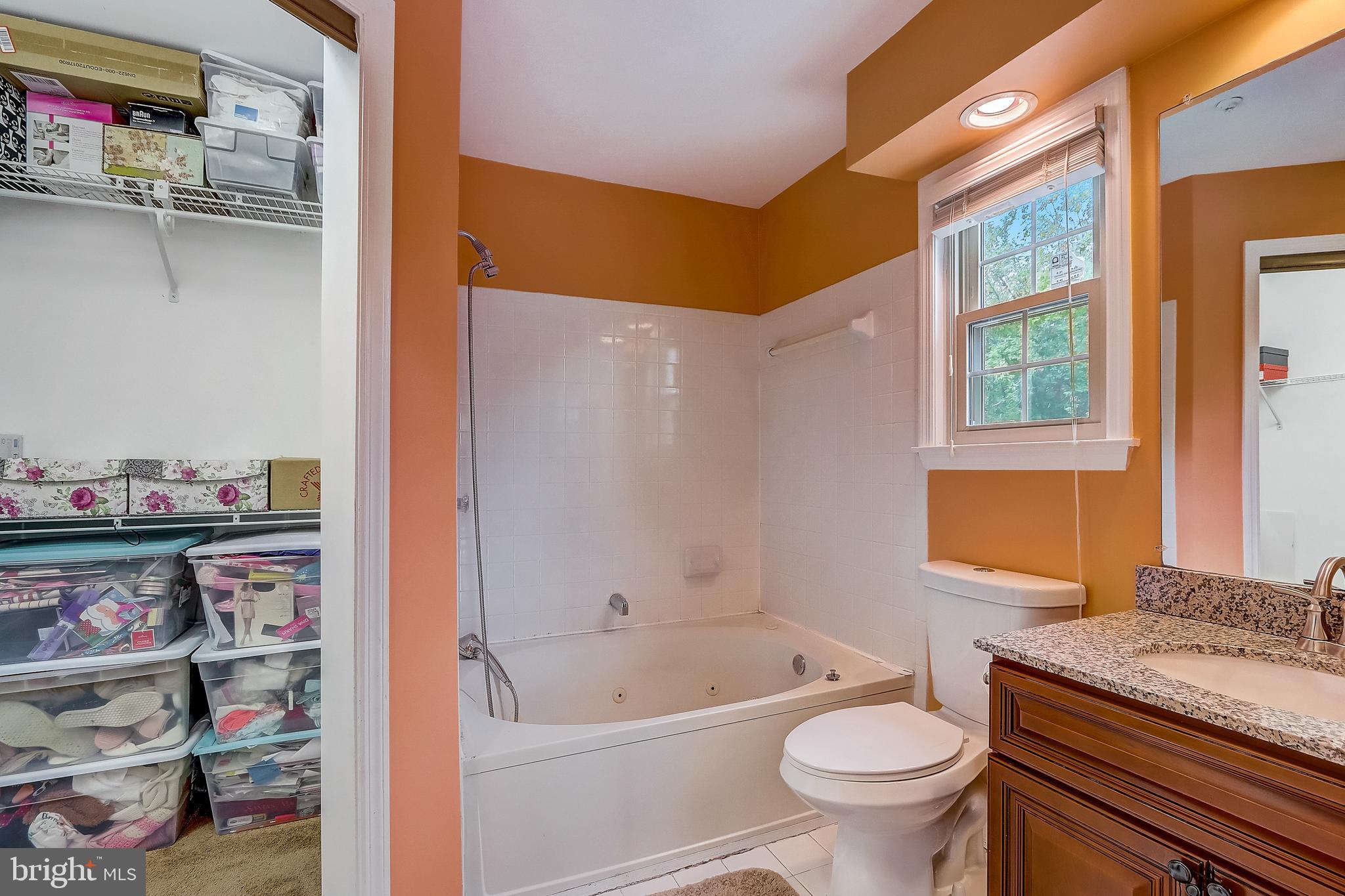 6832 Hayley Ridge Way, Unit B Baltimore, MD 21209 - Photo 16 of 31 Gallery Image 16