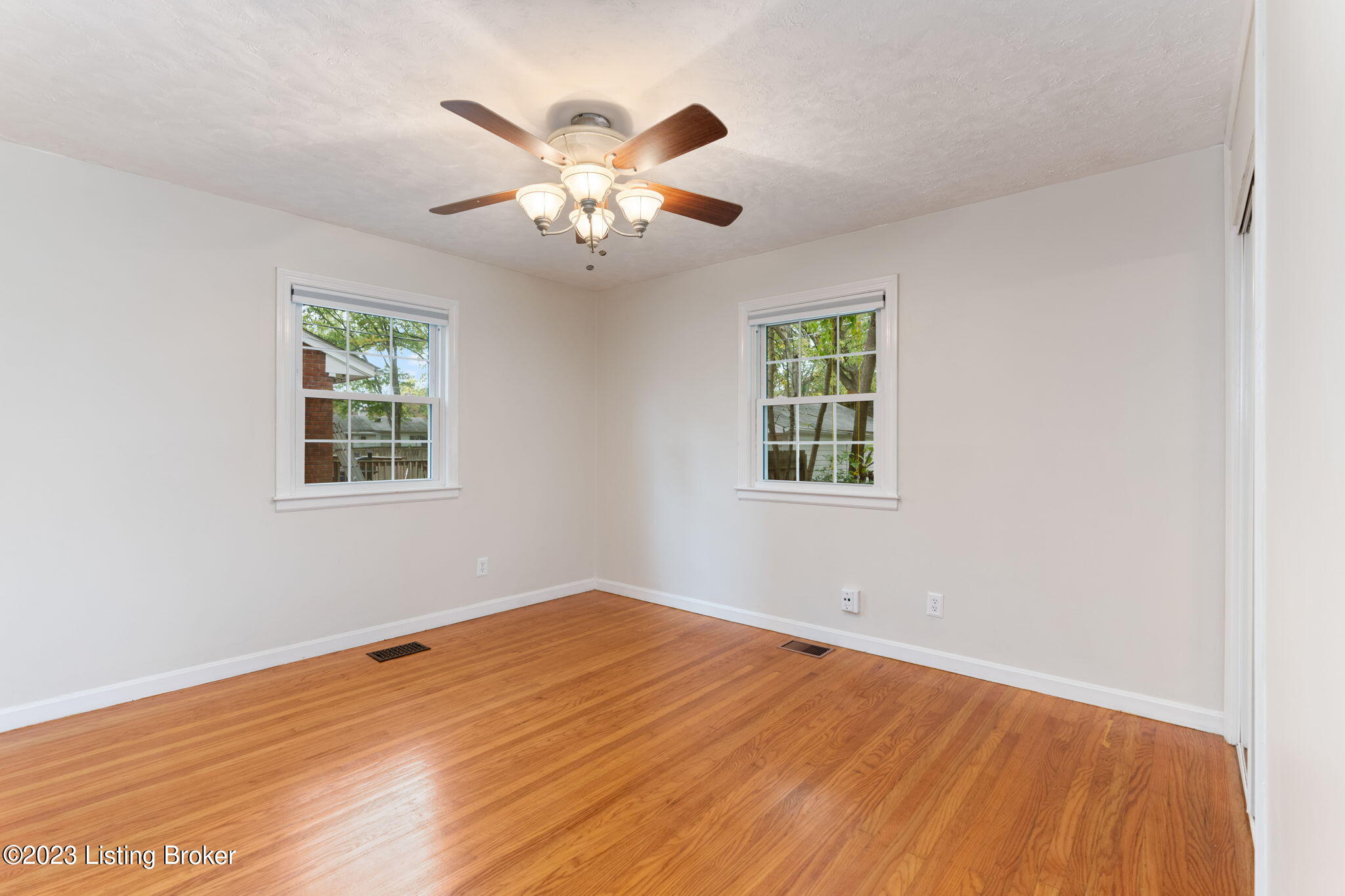 2806 Rio Rita Avenue Louisville, KY 40220 - Photo 15 of 29 Bedroom 2