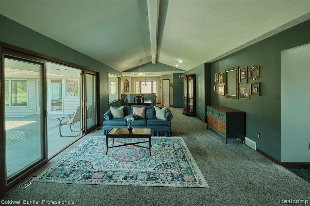 6464 Ferden Road Chesaning, MI 48616 - Photo 15 of 23