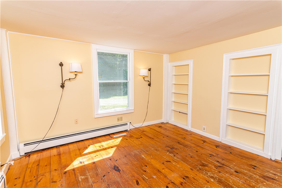 459 Tillinghast Road East Greenwich, RI 02818 - Photo 16 of 28