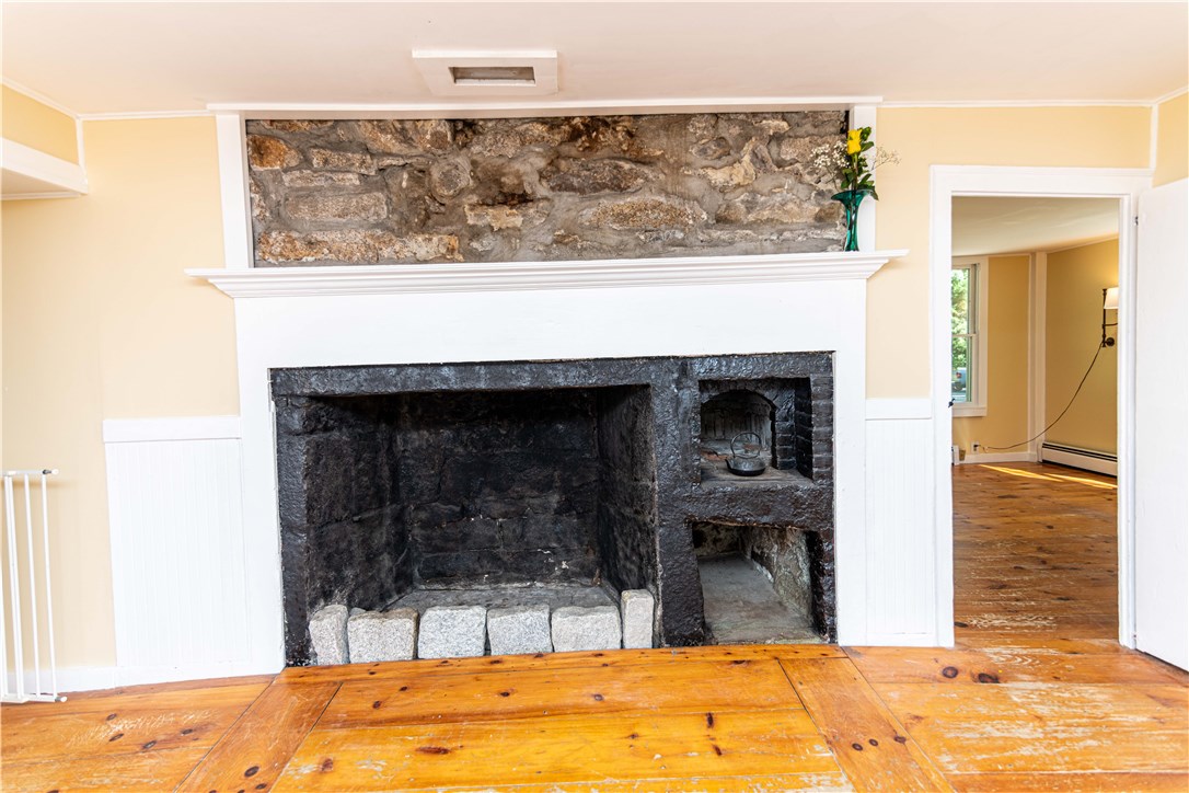 459 Tillinghast Road East Greenwich, RI 02818 - Photo 18 of 28