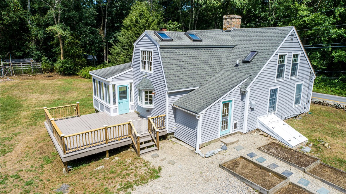 459 Tillinghast Road East Greenwich, RI 02818 - Photo 4 of 28